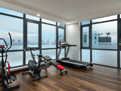Bán nhà mặt phố hồng tiến, 6 tầng, thang máy, vỉa hè, mt5m, kd ngày đêm, đoạn đẹp nhất phố. 4