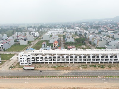 Căn shophouse mặt đường 36m kđt mới p. xuân hòa gần đại học sư phạm 2 giá chỉ 3,xtỷ. 1