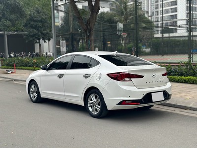 Hyundai Elantra 2020 1.6AT 1