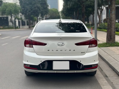 Hyundai Elantra 2020 1.6AT 2