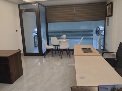 Cho thuê văn phòng Thanh Xuân DT 60m2 full nội thất, thang máy, miễn phí dịch vụ, giá 10tr/th 0