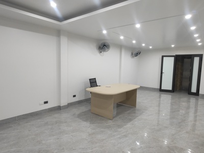Cho thuê văn phòng Thanh Xuân DT 60m2 full nội thất, thang máy, miễn phí dịch vụ, giá 10tr/th 4