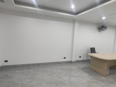 Cho thuê văn phòng Thanh Xuân DT 60m2 full nội thất, thang máy, miễn phí dịch vụ, giá 10tr/th 5