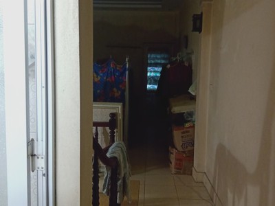 Mặt phố nguyễn văn cừ,  đoạn phố kd sầm uất nhất quận, mặt đường 60m, vỉa hè đá bóng. 4