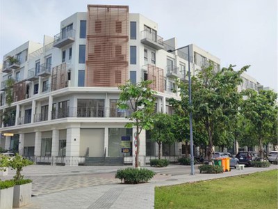 Chủ nhà cần tiền bán gấp biệt thự the manor central park. dt:200m 4 tâng 1