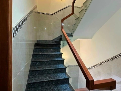 Chủ cần bán gấp nhà mặt tiền đường nguyễn văn quỳ - quận 7 - dt 100m2 giá 9,7 tỷ thương lượng 4