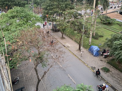 Cho thuê nhà mặt đường lớn 3