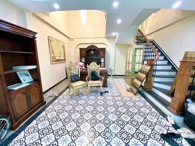 Bán nhà  hoàng như tiếp, bồ đề, long biên   85 m - 4 tầng -  11,5tỷ full nội thất. 0