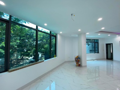 Lk lô góc mậu lương kiến hưng 50m2, 4m tiền thang máy xịn, nhà đẹp ở luôn, nhỉnh 10 tỷ. 0