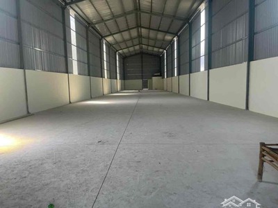 Cho thuê kho, xưởng tại 1100 bát khối, diện tích 322m2 kho cao 8m đẹp, giá 23tr 0