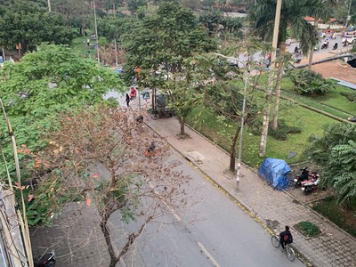 Cho thuê nhà mặt đường lớn. 2