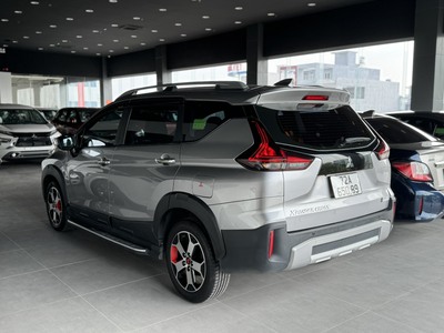 BÁN XE Mitsubishi Xpander Cross Bạc 2022 form mới 4