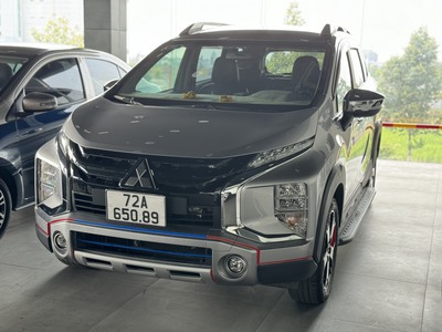 BÁN XE Mitsubishi Xpander Cross Bạc 2022 form mới 1