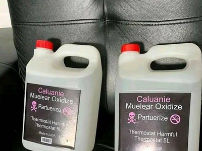 Mua Caluanie trên mạng. Sản phẩm hóa học Caluanie là chất lỏng nhớt màu nâu nhạt được tạo ra từ quá 0