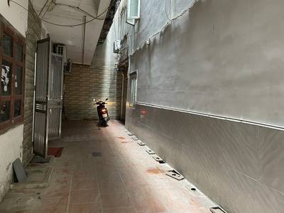 Cho thuê nhà 30m2x5.5 tầng ở ngõ 132 đường Cầu Giấy 1