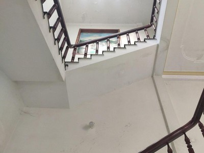 Bán nhà đường lê văn hiến, đà nẵng. đường đôi 33m, gần phạm hữu nhật, vị trí kinh doanh tốt. 0