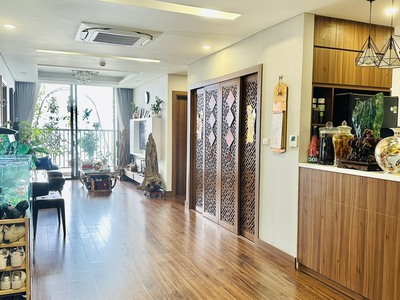 Cần tiền bán gấp căn góc 4 ngủ 132m2 n01 t1 ngoại giao đoàn view hồ cực đẹp giá bán 70tr/m2, nt xịn 0