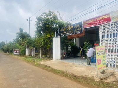 Hot      nhà chính chủ - giá tốt - bán nhà mặt tiền đường nhựa kinh doanh cao thắng, eakao 4