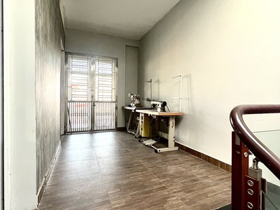 Chính chủ cần bán căn nhà 4 tầng lô góc 3 mặt thoáng ngay ngõ thiên lôi, lê chân, hải phòng. 2