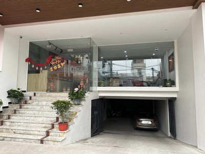 Tòa vp 169m2 x 10t, mt 8m, doanh thu 2,4 tỷ/năm, phố nguyễn hoàng tôn. 88 tỷ. 1