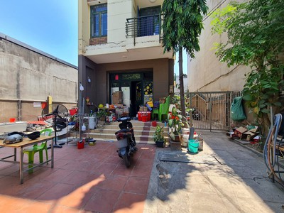  cho thuê mặt bằng đường gò cát, phường phú hữu, quận 9 - diện tích sử dụng 480m2 - giá rẻ như 1