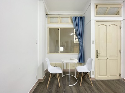 Cho thuê studio full nội thất có cửa sổ thoáng mát ngay tại Đoàn Thị Điểm Phú Nhuận 0