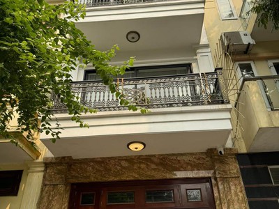 Lk mậu lương kiến hưng dt 60m 5 tầng mặt iền 5m, plo ô tô đỗ nhà, giá 9,98 tỷ 0