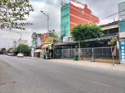 Cực hiếm, bán căn nhà trước mặt t.t.n  tch10 , phường tân chánh hiệp, ngang cực rộng lớn, không 0