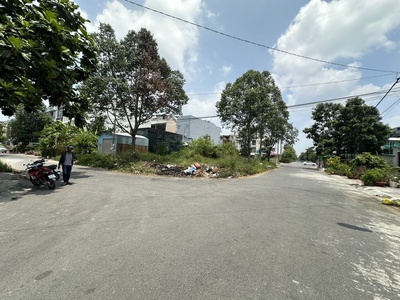 Khu dân cư 586 - Bán 2 nền góc 289m2 đường Nguyễn Chánh Đs 12 cũ cách UBND phường Phú Thứ 100m 1
