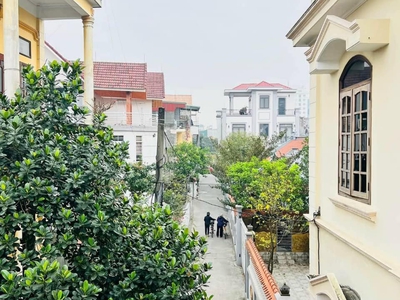 Bán nhà 3 tầng lô góc đẹp gần công viên Bạch Đằng, TP HD, 61.5m2, đường ô tô, giá tốt 1