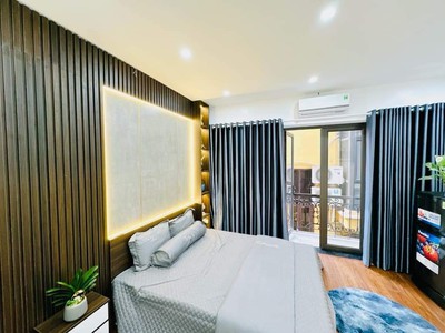 Bán căn hộ dòng tiền mặt ngõ thông,ô tô , thang máy,  55m 8t nguyễn khánh toàn chỉ 12.5 tỷ q. cầu 4