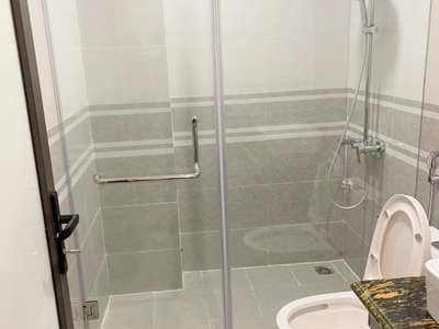 Tôi chính chủ cần bán gấp nhà Mặt chợ La Khê dọc bún 2, nhà LK vỉa hè sổ 50m, vuông vắn đẹp, 1