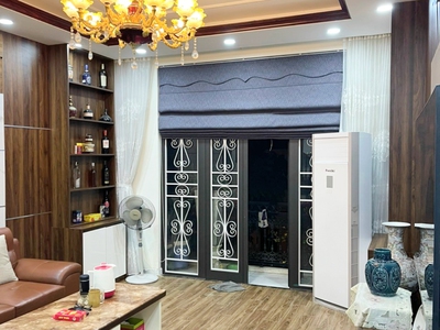 Tôi chính chủ cần bán gấp nhà Mặt chợ La Khê dọc bún 2, nhà LK vỉa hè sổ 50m, vuông vắn đẹp, 4