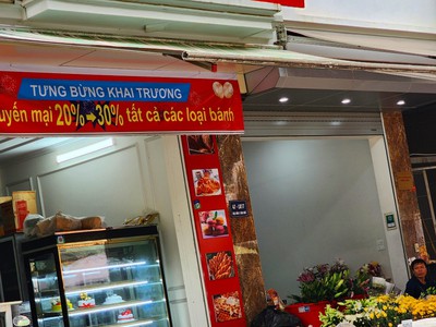 Tôi chính chủ cần bán gấp nhà Mặt chợ La Khê dọc bún 2, nhà LK vỉa hè sổ 50m, vuông vắn đẹp, 7