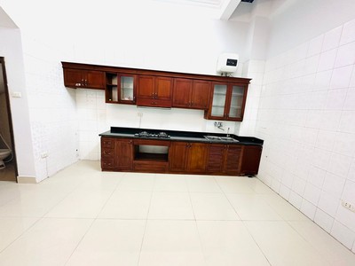 Cực hiếm phân lô trần quốc hoàn 55m 4 tầng nhỉnh 14 tỷ- ô tô tránh vỉ hè rộng gần phố- nhà đẹp kinh 0