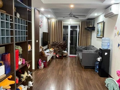 Bán  căn chung cư  lô góc tòa south building pháp vân hoàng mai 77m, 2pn giá 3.x tỷ 1