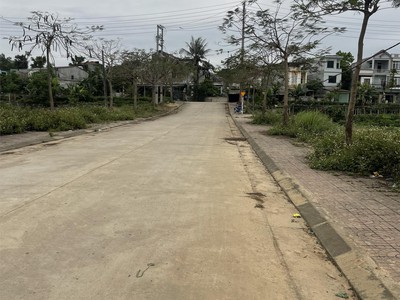 Bán lô góc 2 mặt tiền tại kđt tân phát. tp tuyên quang 0