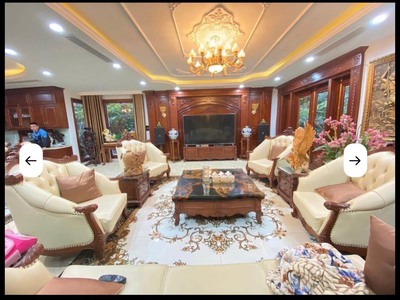 Chính chủ cần bán gấp biệt thự góc dt:220m2 full nội thât giá 36 tỷ 4