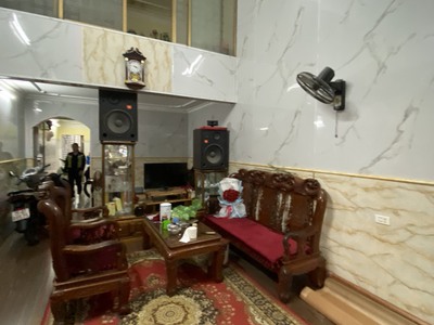 Vị trí tuyệt vời để Kinh doanh. Bán Lô Đất mặt đường Kiều Hạ tặng nhà 0