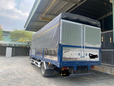Xe tải thùng chenglong 6.35 tấn thùng dài 6m4 3