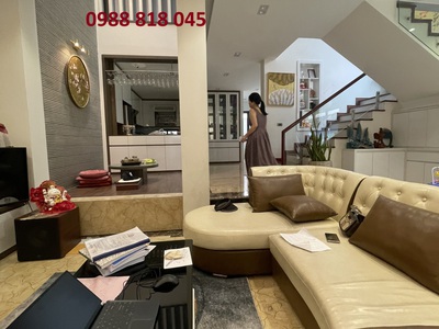 Chính chủ bán biệt thự văn phú, hà đông, hà nội 200m2 x 3.5 tầng, mt 10m, bt3 ô 2x 2