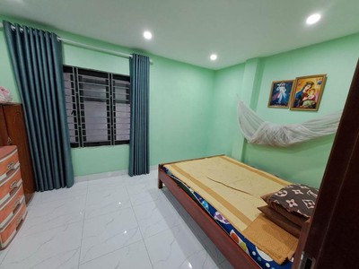 Cách đường chính, bãi gửi xe 3 bước chân - nhà đẹp tặng full nội thất  trung tâm thanh trì 4