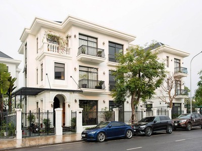 Chính chủ cần bán biệt thự đơn lập  250m2  , song lập  150m2 , shophouse  95m2  vinhomes green bay 2