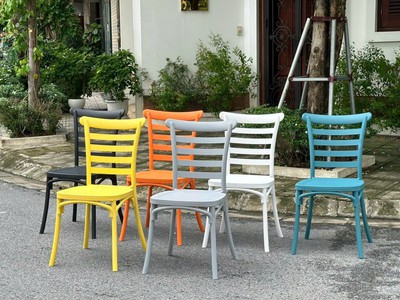 Ghế cafe nhựa đúc 2