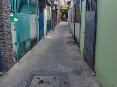 Bán gấp nhà phố 2 tầng Hẻm Nguyễn Văn Qúa, sổ hồng riêng 0