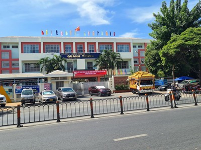 Rất gấp bán nhà 4 lầu hẻm 679 quang trung 72m2 kd buôn bán ngay chợ htt 10.5 tỷ. 2