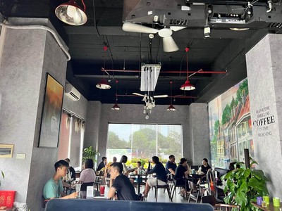 Chính chủ cần sang nhượng quán coffee đối diện toà nhà bảo hiểm xã hội việt nam cho bạn nào có nhu 1