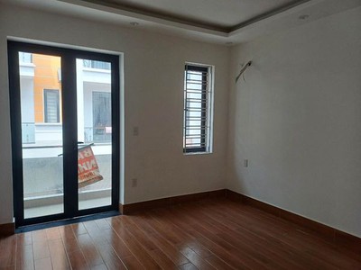 Chính chủ cần bán căn nhà 4 tầng mới xây tại khu đô thị him lam, hồng bàng, hải phòng. 3