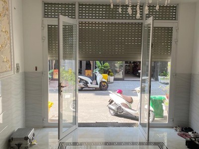 Nhà 4 tầng dtsd 200m2 - khu đông âu - hoàng quốc việt - quận 7 . tặng full nội thất 2