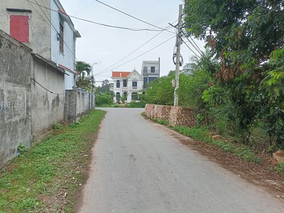 Bán mảnh đất 336 m2 mặt đường thôn Lão Phú, Tân Phong, Kiến Thụy. 0